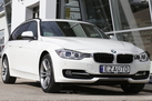 BMW 320D F30 2.0D 184 ZS  X-DRIVE SPORT LINE ALPINWEISS 3