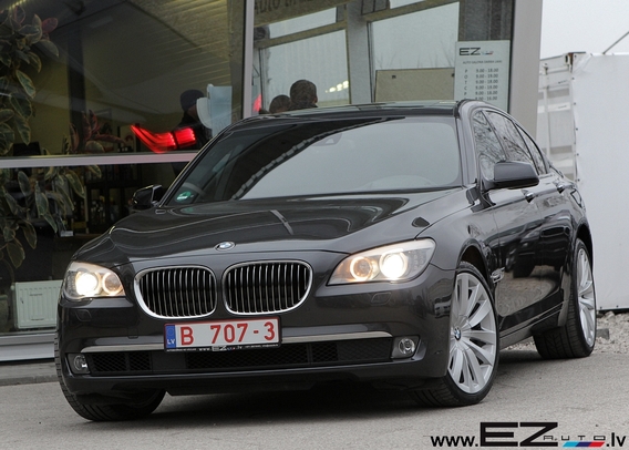 BMW 740D X - DRIVE F-01