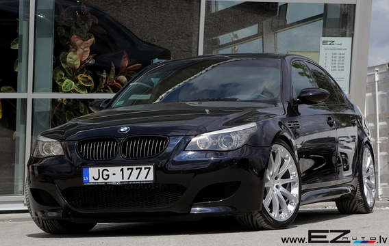 BMW M5 INDIVIDUAL  5.0i V10 507  ZS