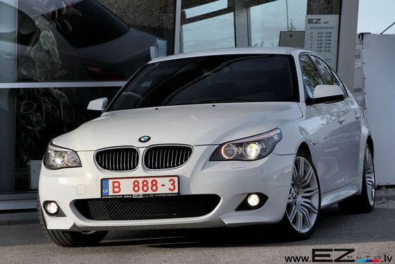 BMW 523i M-SPORTPAKET  