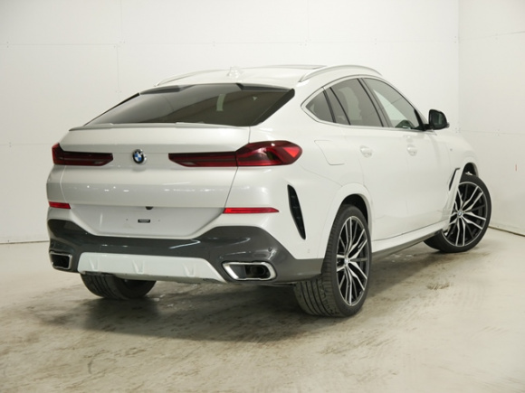 BMW X6 G06 30D 265ZS X-DRIVE M-SPORTPAKET SKY LOUNGE REAR SEAT ...