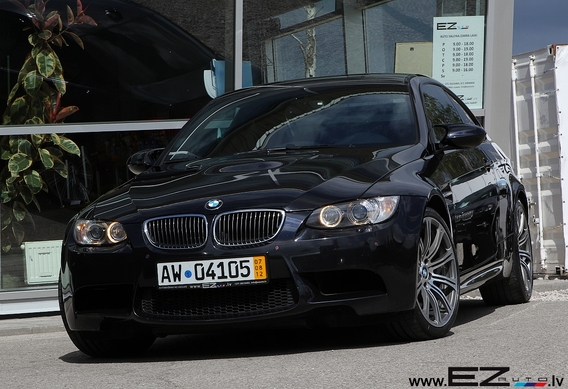 /// BMW M3 COUPE