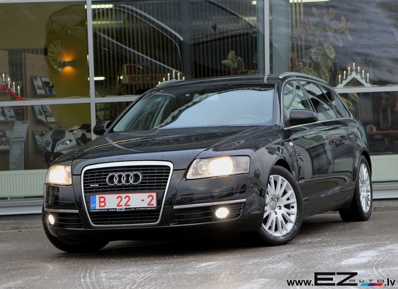 AUDI A6 AVANT QUATTRO  