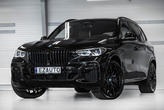 BMW X5 G05 45E 394ZS X-DRIVE M-SPORTPAKET AIR SUSPENSION PARKING ASSIST PLUS DRIVING ASSIST PRO PANORAMA HEAD UP 