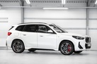 BMW IX1 U11 30 X-DRIVE M-SPORTPAKET PANORAMA HARMAN KARDON SHADOW LIGHTS ICONICSOUNDS HEAD UP DRIVE ASSIST PRO WARRANTY
