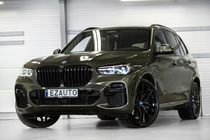 BMW X5 G05 45E 394ZS X-DRIVE M-SPORTPAKET AIR SUSPENSION BOWERS&WILKINS SKY LOUNGE MASSAGE FUNCTION M SHADOW LIGHTS ACTIVE STEERING 