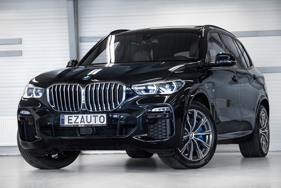 BMW X5 45E G05 394ZS M-SPORTPAKET SOFT CLOSE SKY LOUNGE COMFORT ACCESS MASSAGE FUNCTION ACTIVE GUARD PLUS DRIVING ASSIST PRO PARKING ASSIST PLUS HARMAN KARDON ACTIVE AIR SUSPENSION CRYSTAL
