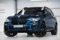 BMW X5 G05 45E 394ZS X-DRIVE M-SPORTPAKET AIR SUSPENSION SOFT CLOSE HARMAN/KARDON PARKING ASSIST PLUS DRIVING ASSIST PRO HEAD UP 