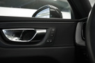VOLVO XC60 190ZS D4 AWD INSCRIPTION PANORAMA HEAD UP KEYLESS ADAPTIVE CRUISE CAR PLAY