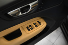 VOLVO XC60 190ZS D4 AWD INSCRIPTION PANORAMA HEAD UP KEYLESS ADAPTIVE CRUISE CAR PLAY